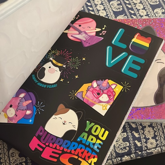 Squishmallows | Sticker and Mini Notebook Bundle - Picture 8 of 10
